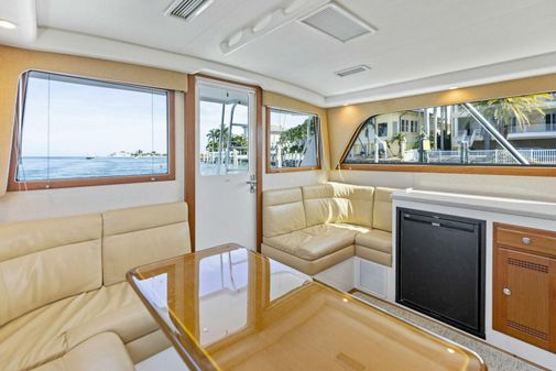 Cabo 35 Flybridge image