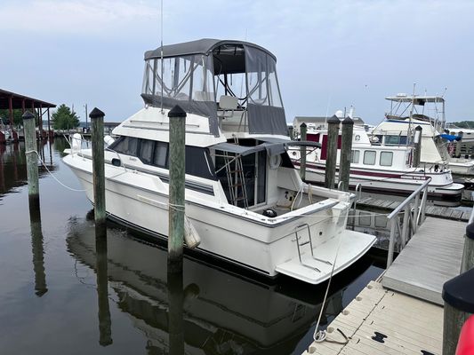 Silverton FLYBRIDGE-SEDAN - main image