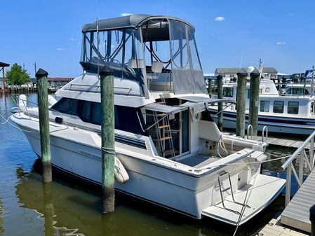 Silverton FLYBRIDGE-SEDAN image