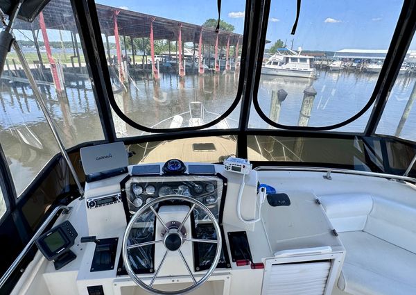 Silverton FLYBRIDGE-SEDAN image