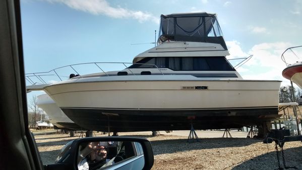 Silverton FLYBRIDGE-SEDAN image