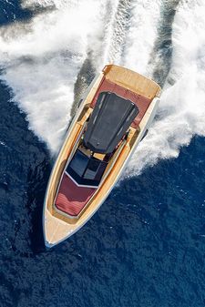 Evo Yachts R4 WA image