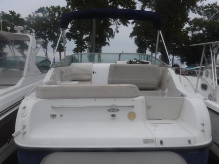 Crownline 242 CR image