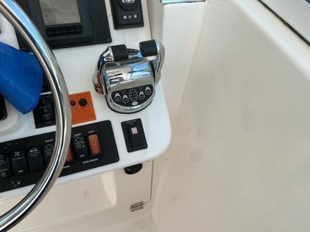 Luhrs 36 Open image