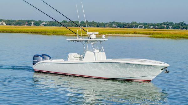 Yellowfin Center Console