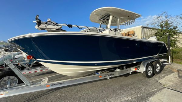 Cobia 265 Center Console Open 