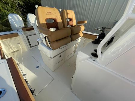 Cobia 265-CENTER-CONSOLE-OPEN image