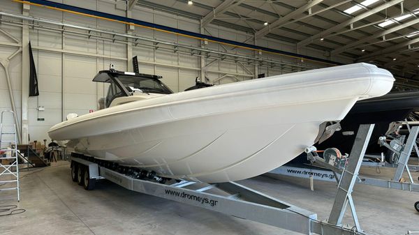 Technohull Omega 47