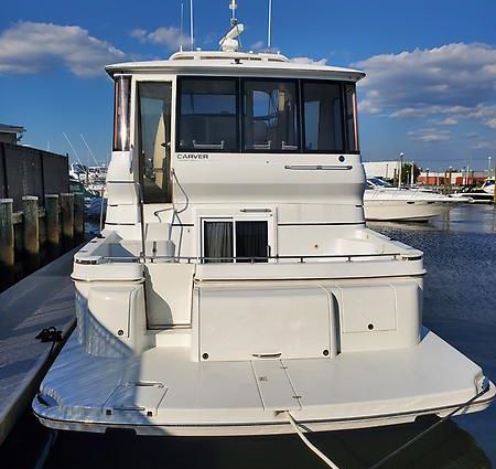 Carver 564 Cockpit Motor Yacht image