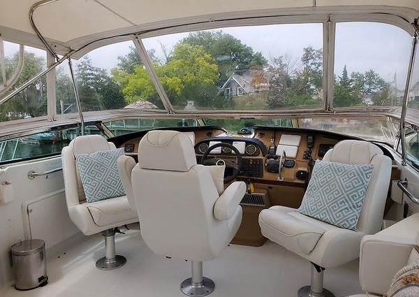 Carver 564 Cockpit Motor Yacht image