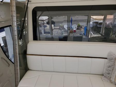 Carver 564 Cockpit Motor Yacht image