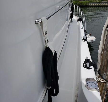 Carver 564 Cockpit Motor Yacht image