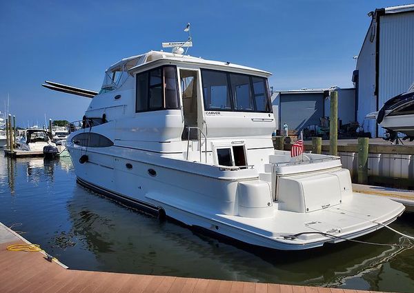 Carver 564 Cockpit Motor Yacht image