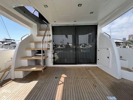 Fairline Phantom 48 image