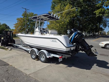 Boston Whaler 210 Outrage image