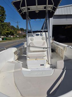 Boston Whaler 210 Outrage image