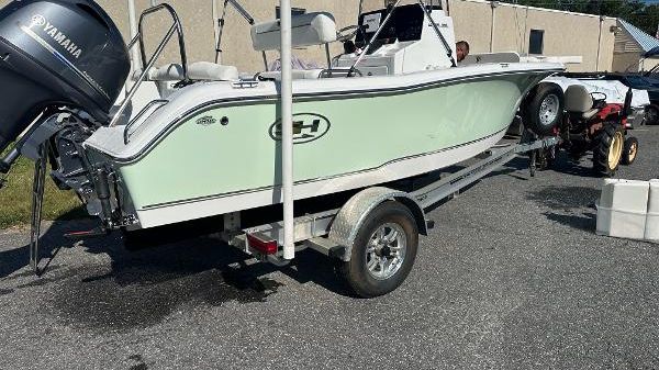 Sea Hunt Ultra 196 