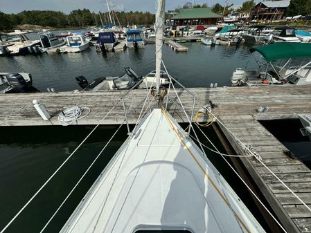 Beneteau 323 image