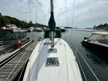 Beneteau 323 image