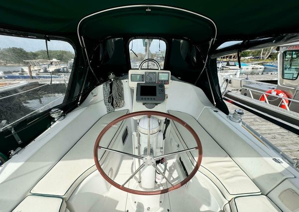 Beneteau 323 image