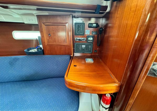 Beneteau 323 image