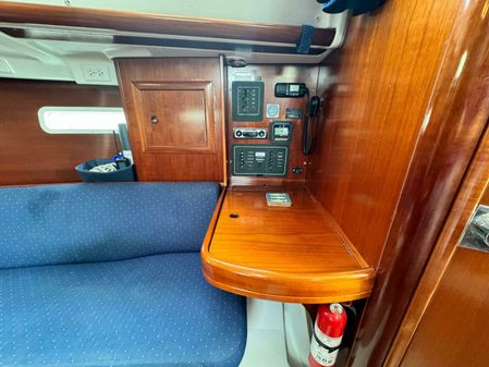 Beneteau 323 image