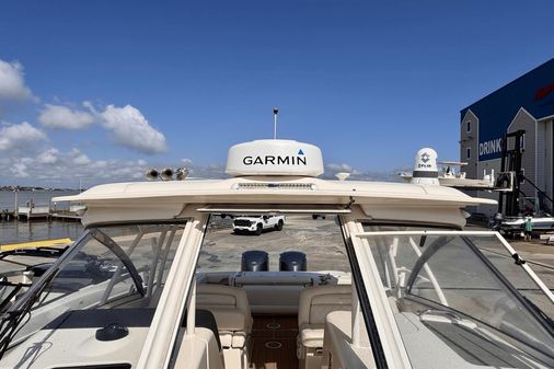 Grady-White Freedom 325 image