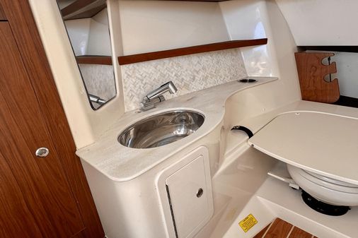 Grady-White Freedom 325 image