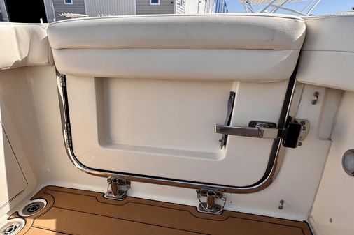 Grady-White Freedom 325 image