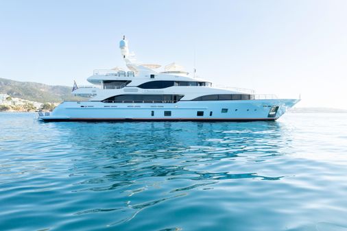 Benetti 44 image