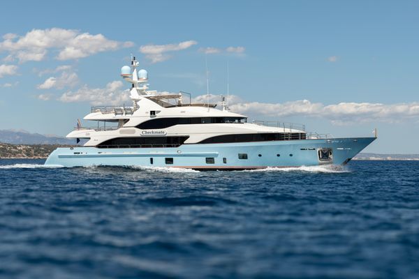 Benetti 44 - main image