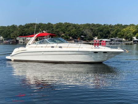 Sea Ray 410 Express Cruiser image