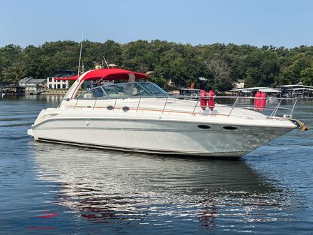 Sea Ray 410 Express Cruiser image