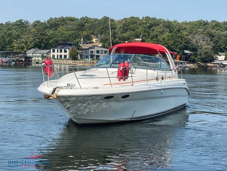 Sea Ray 410 Express Cruiser image