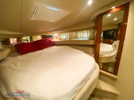 Sea Ray 410 Express Cruiser image