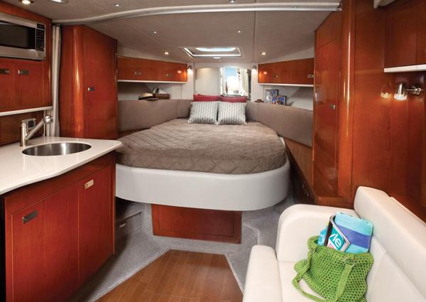 Sea Ray 350 Sundancer image