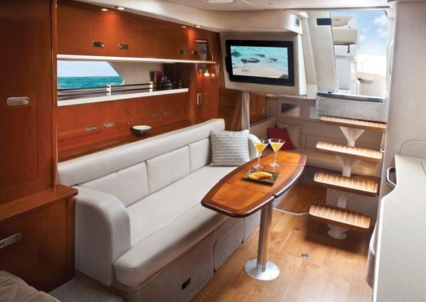 Sea Ray 350 Sundancer image