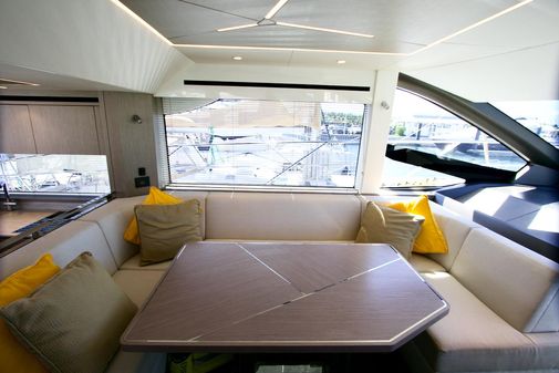 Sunseeker Manhattan 55 image