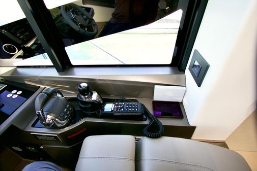 Sunseeker Manhattan 55 image