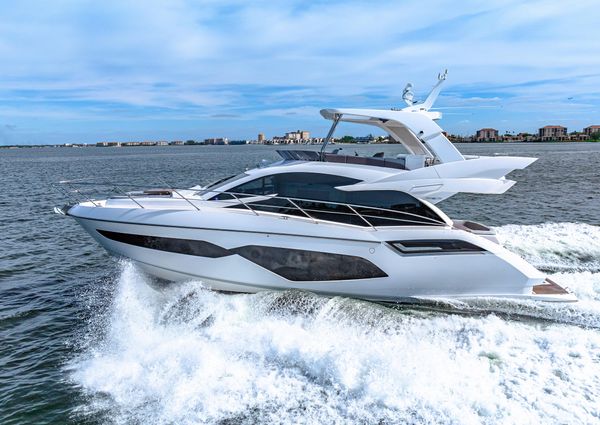 Sunseeker Manhattan 55 image