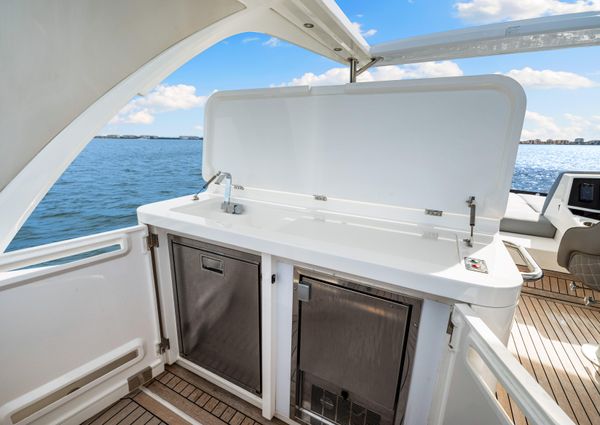 Sunseeker Manhattan 55 image