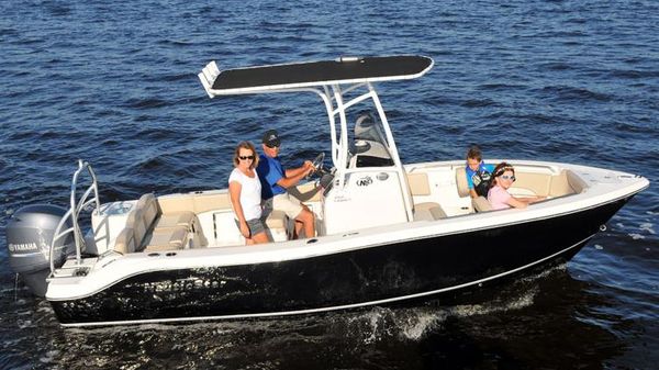 NauticStar 2102 Legacy