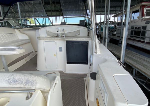 Rinker 340 Fiesta Vee image