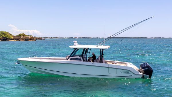 Boston Whaler 380 Outrage image