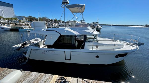Beneteau Swift Trawler 30