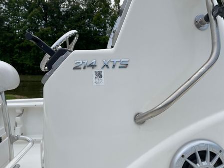 NauticStar 214 XTS image