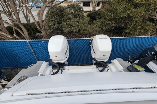 Sea Ray 320 Sundancer OB image