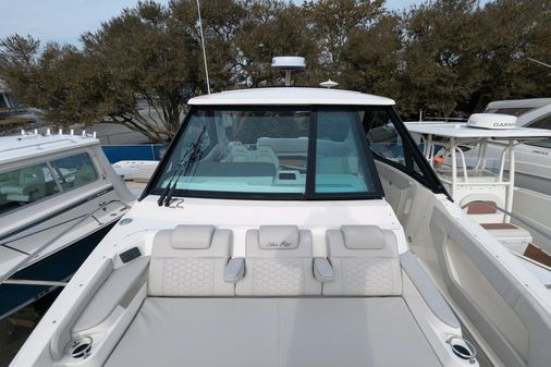 Sea Ray 320 Sundancer OB image