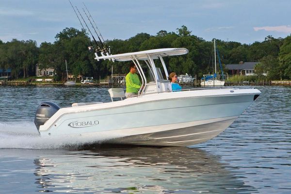 Robalo R222-CENTER-CONSOLE - main image