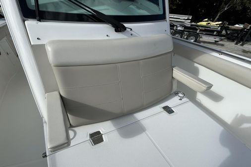 Boston Whaler 330 Outrage image